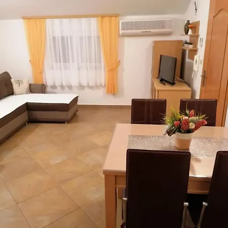 Lejlighed Maca - Seaview & Private Parking