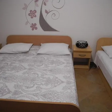 Maca - Seaview & Private Parking